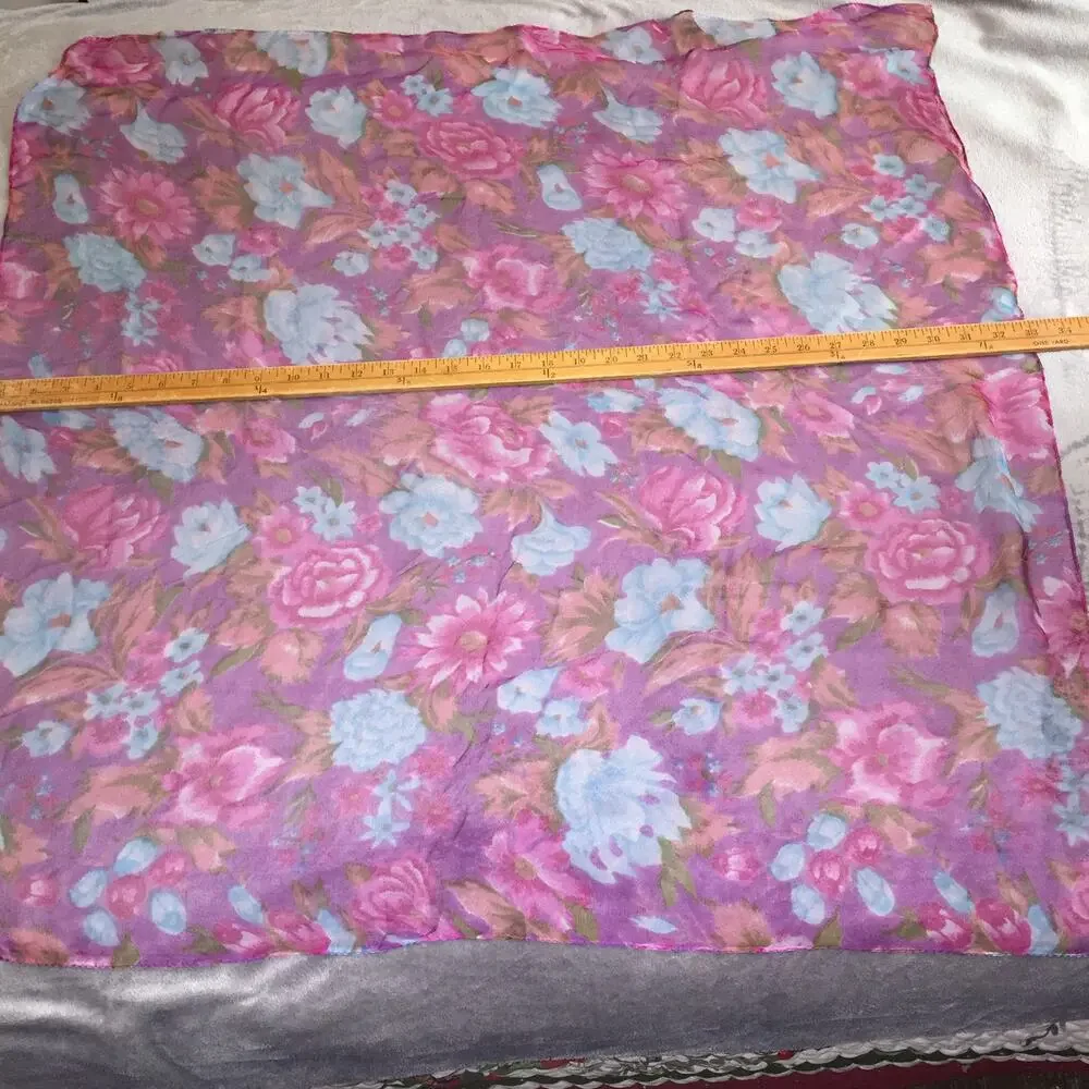 Floral Scarf 33 x 34.5